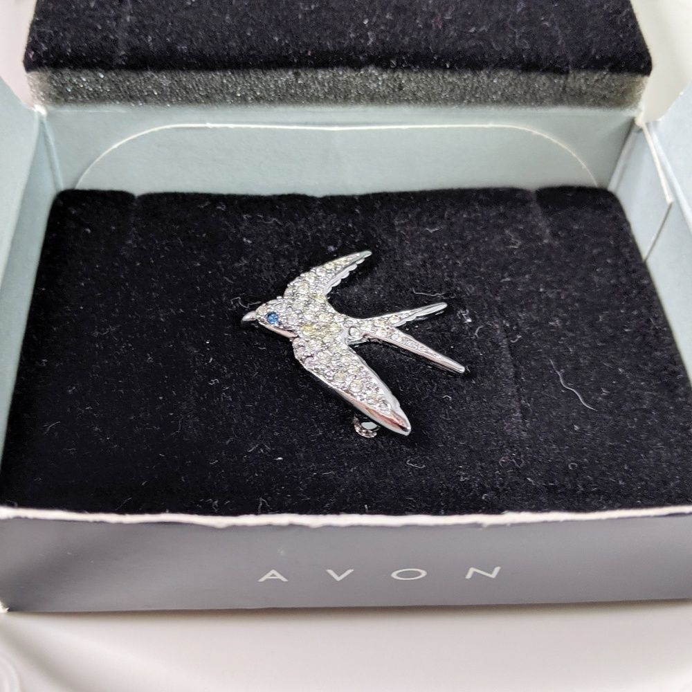 Juliette Gordon Lowe Small Sparrow Pin Rhinestone